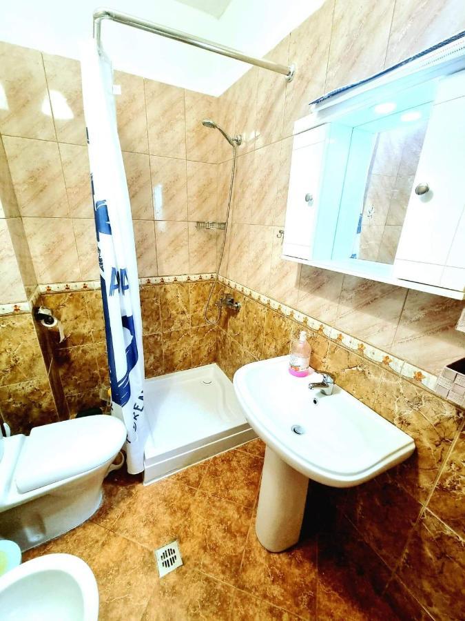 Vlore Sea Apartments Esterno foto